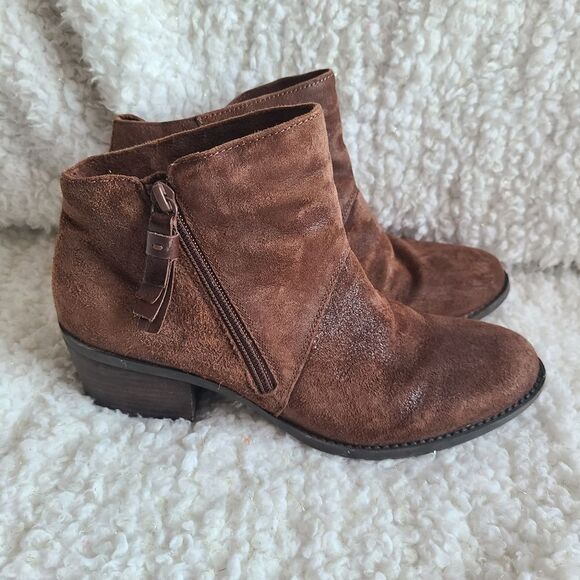 Umberto Raffini Brown Suede‎ Ankle Boots sz 38 - Picture 1 of 7